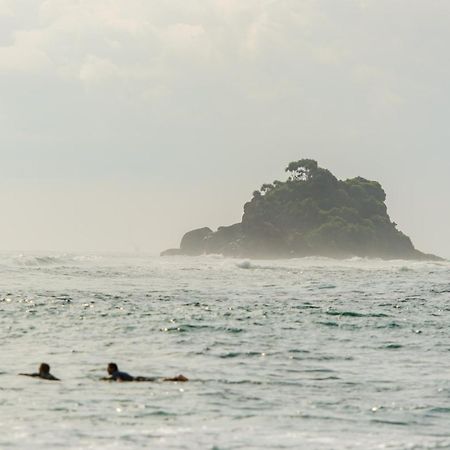 Ram'S Surfing Beach,Midigama East Exteriér fotografie